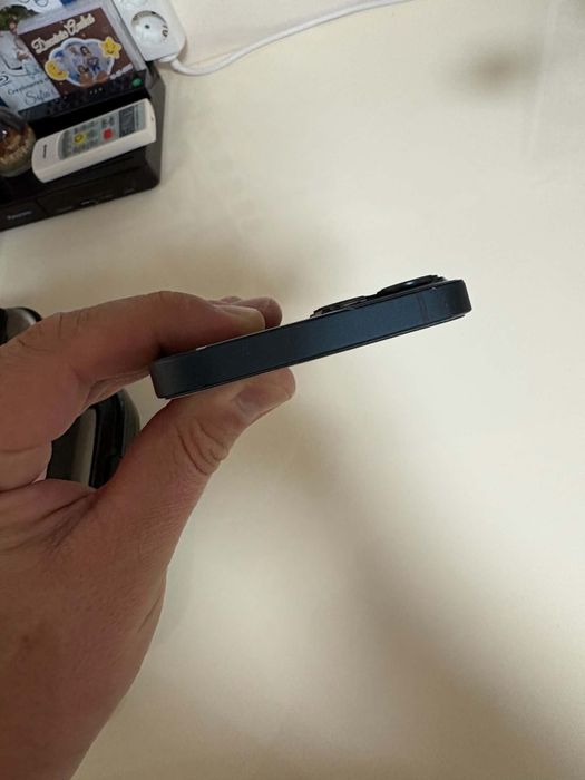 Iphone 13 + carcase-folii la el