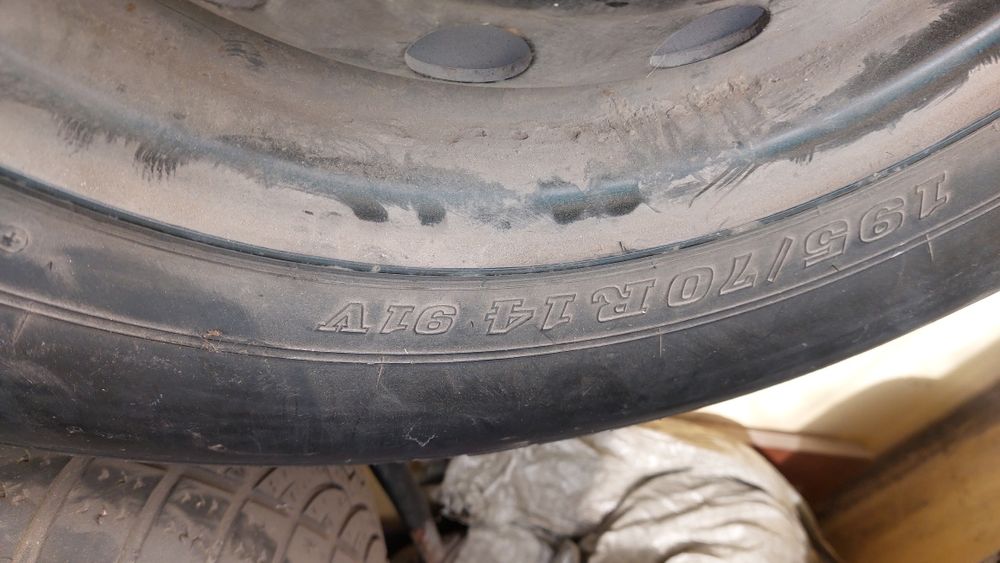 Продаются зимние шины!