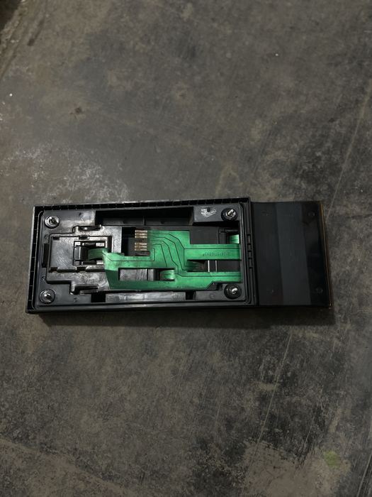 Задний левый  фонарь на ваз