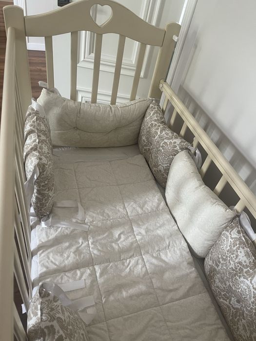 Манеж детский в отличном состоянии