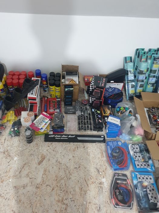 Продаю автоаксессуары