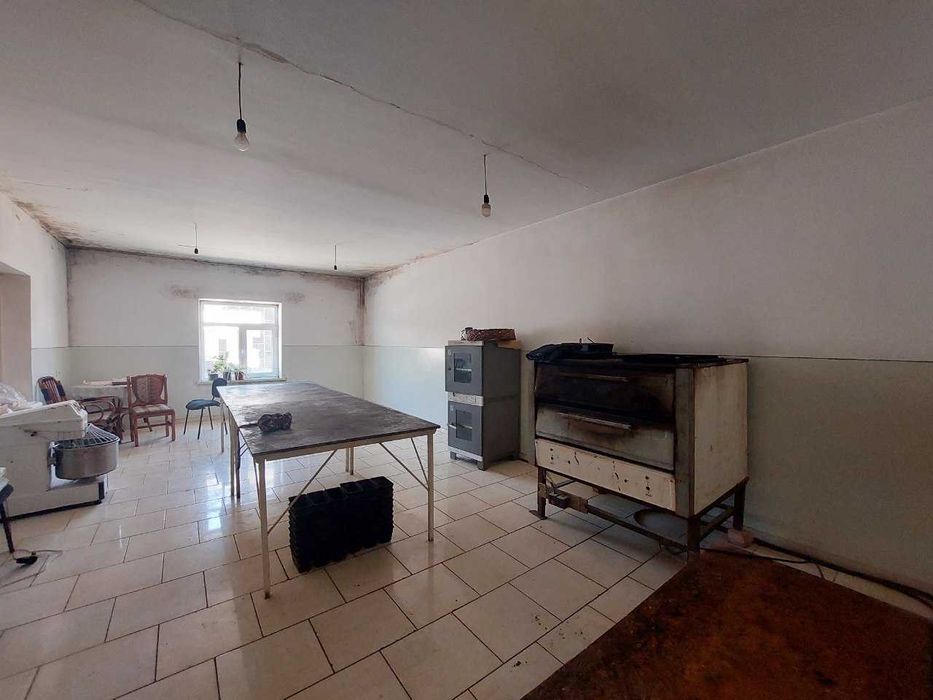 "Ishlab chiqarish bino-inshoati" (jixozlarsiz)