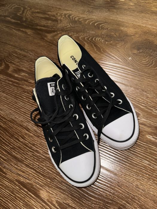 Срочно! Кеды Converse!