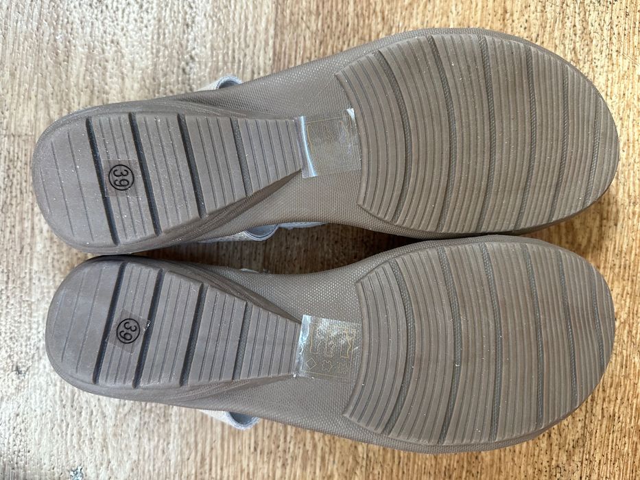 Босоножки (сандалии), 39 размер