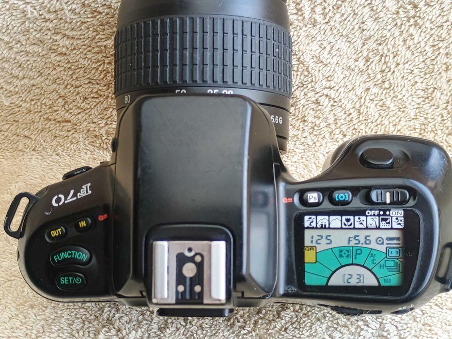Aparat foto Nikon F 70