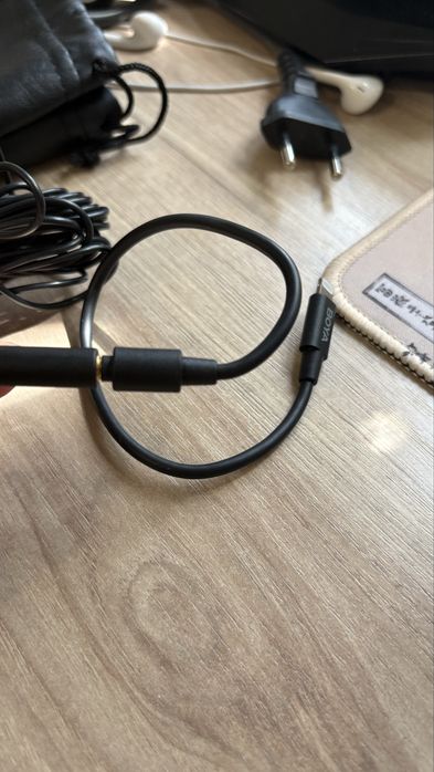 Продам петличку Boya