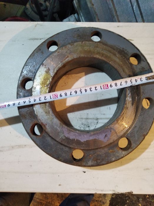 Продам фланец 150