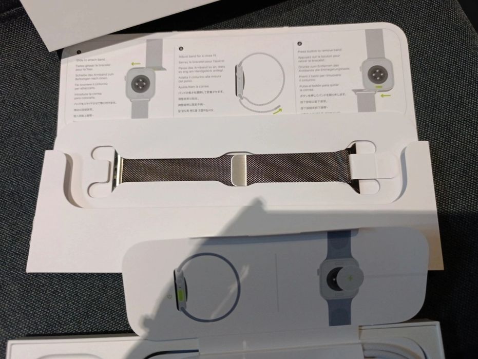 Apple Watch Series 11 Milaneese Loop 42 mm NOU