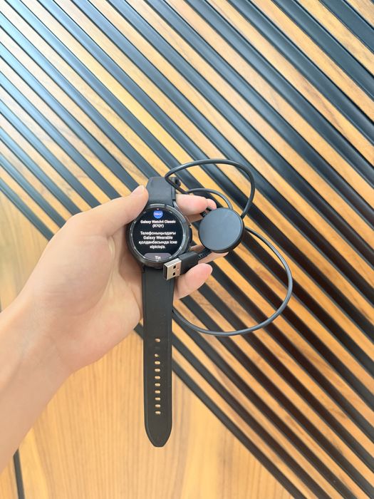 Продам часы samsung watch 4 classic
