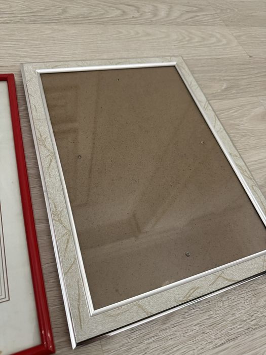 Рамки для фото и картин