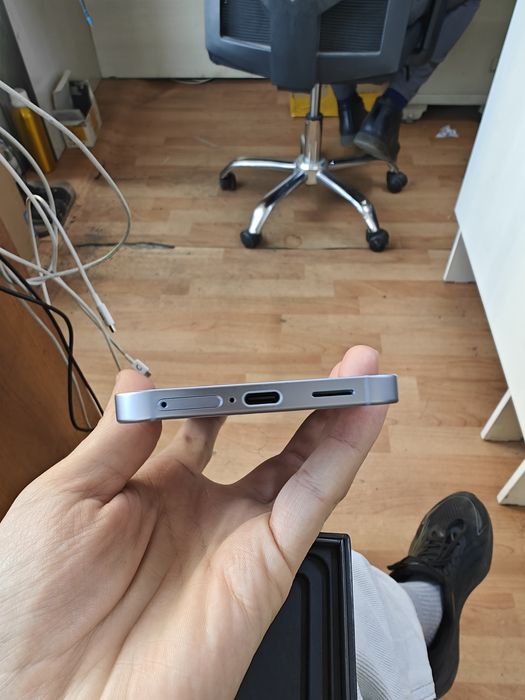 Samsung s25 128гб продам