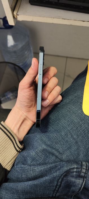 Iphone 12 pro.     80 yomkisi