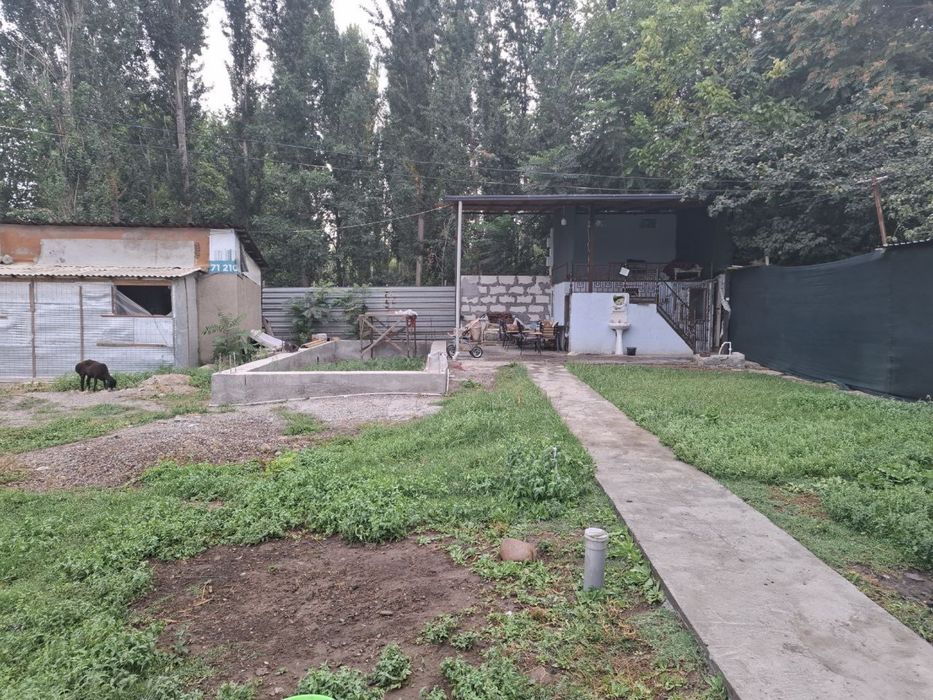 Ровный земельный участок 7 соток в уединении с природой, но недалеко о