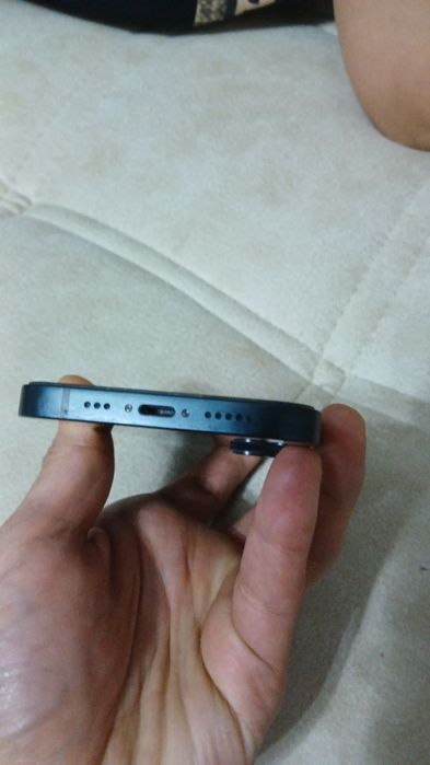 Продается iphone 14 темно синий