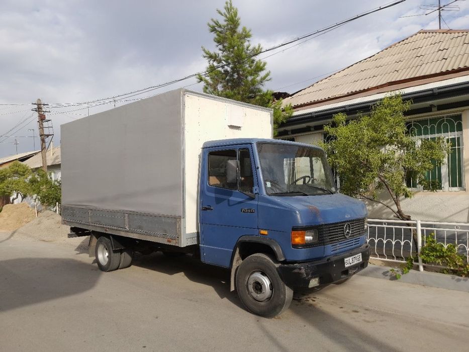 Мерседес 709 д сотилади