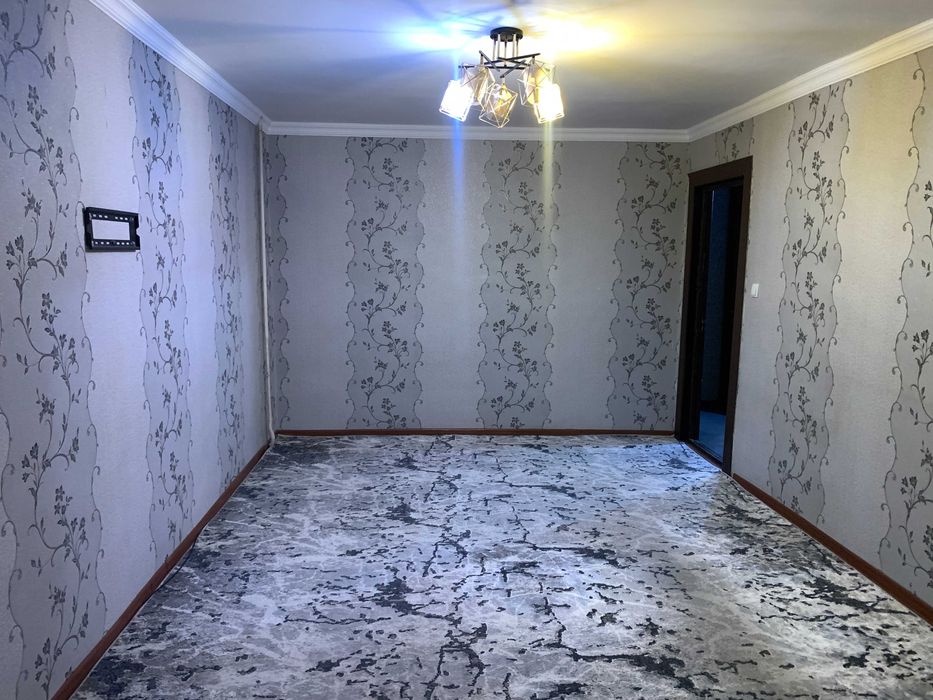 3/5/5 Мирабадский р-н, 65м2 не торцевая