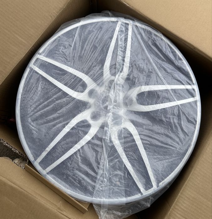 Диск AMG R19 разно широкие