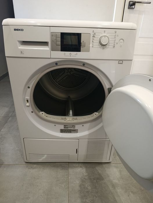 Продам сушильную машину Беко