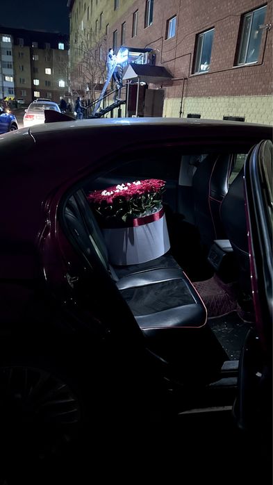 101 роза, свежий.