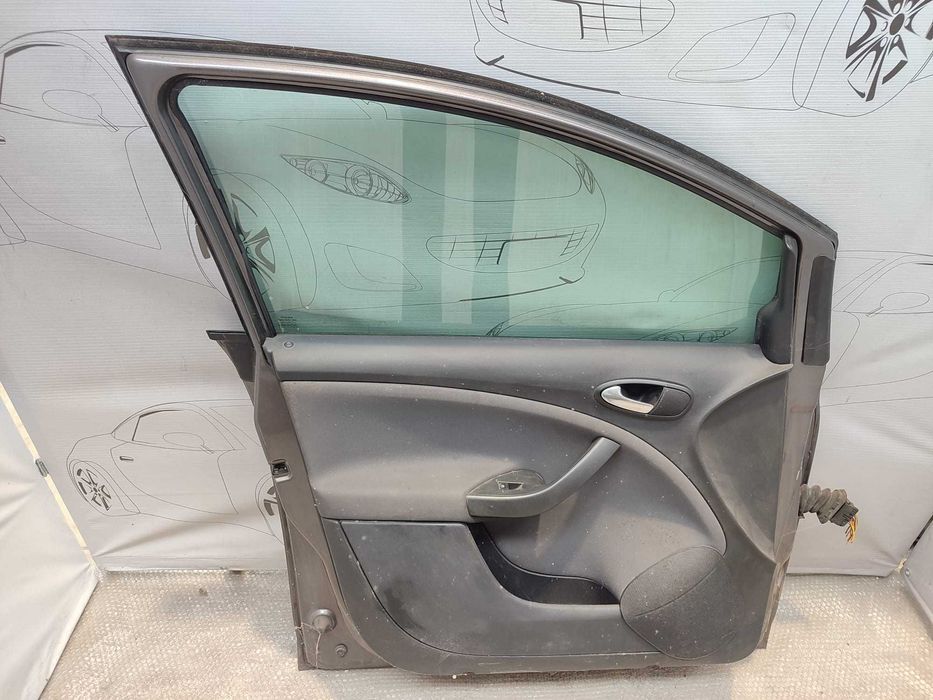 Ușă Față Stânga Seat Altea Minivan Gri Cod Culoare T4 / S7K 2014 / [2004-2015] / 5P0831055A (2E)