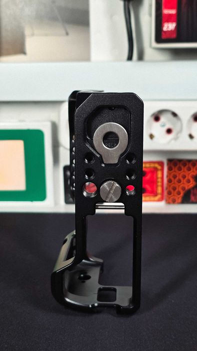 Клетка SmallRig 2168B Cage для Canon EOS M50/M50II/M5