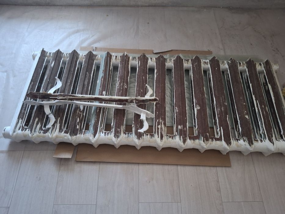 Продам чугунная 14 секций