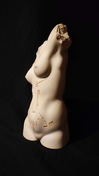 Tors „Greek Cyber Goddess”  Sculptură de Colecție cu Compartiment Secret