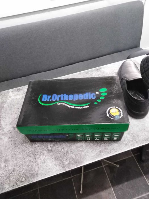 Ортопедични обувки от естествена кожа