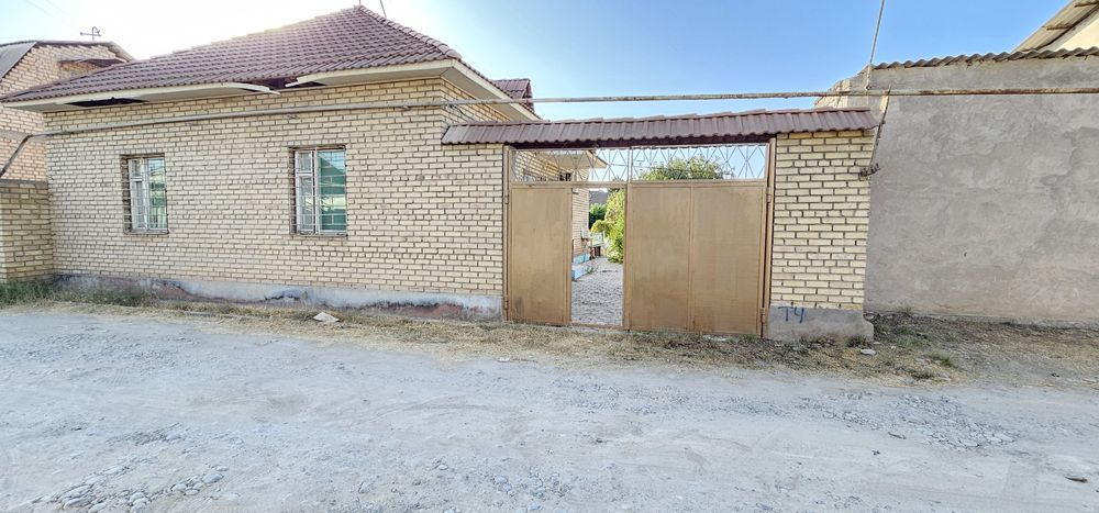 Sro'chna prodayotsya 8.5+8.5 soti dacha kak zemlya prodayotsya.