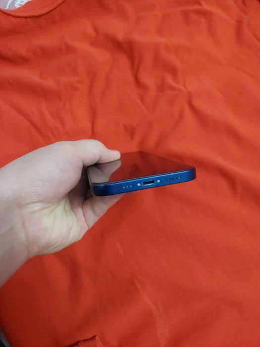 Продается Iphone 12