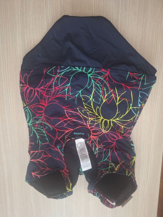 Costum de baie intreg