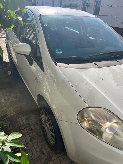 Fiat Punto 1.4 benzină – 2009 – 146.000 km