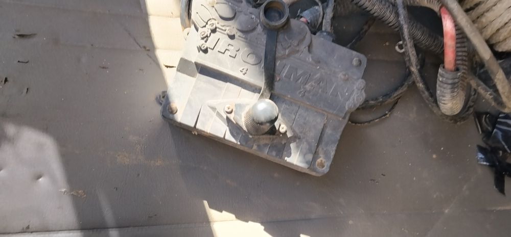 Troliu ironman 12000lb