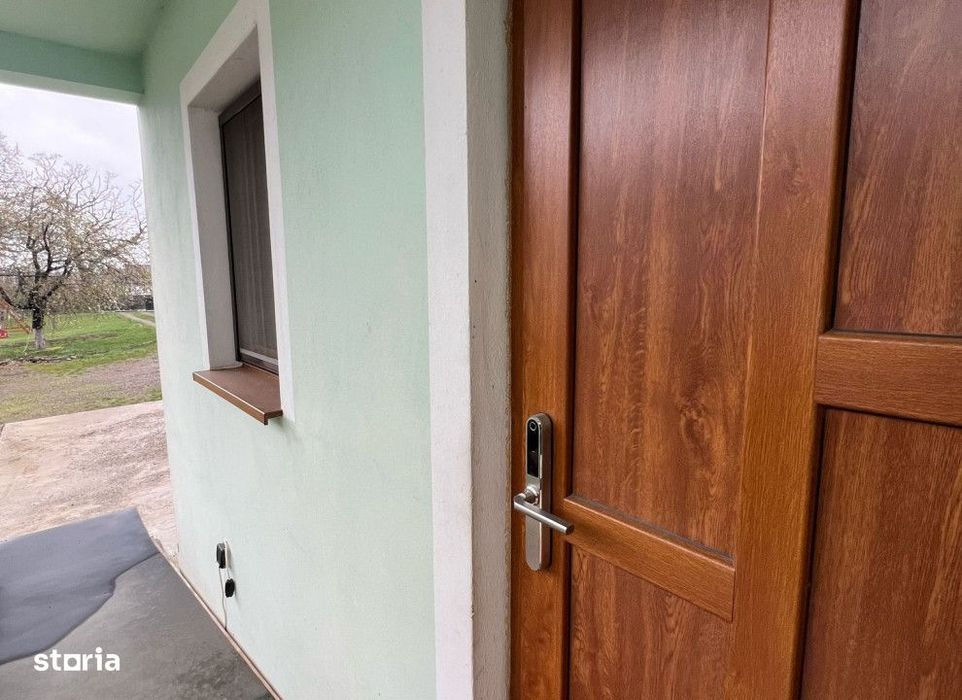 Casa 4 camere Valea Adanca , 200 metri Cod:158244
