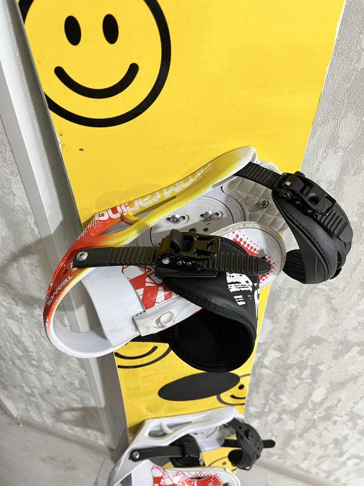 Продам сноуборд и ботинки