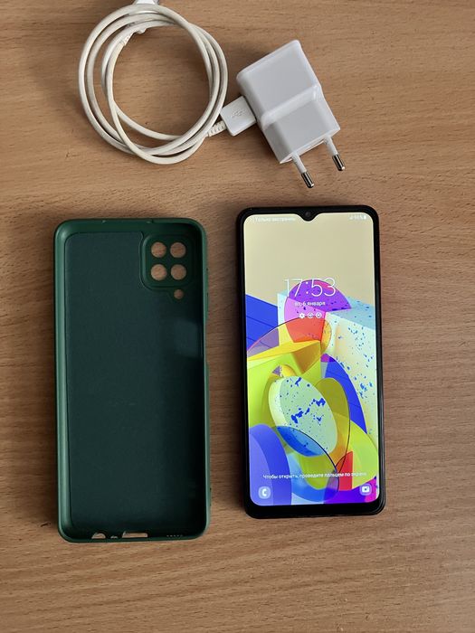 Смартфон Samsung A12.