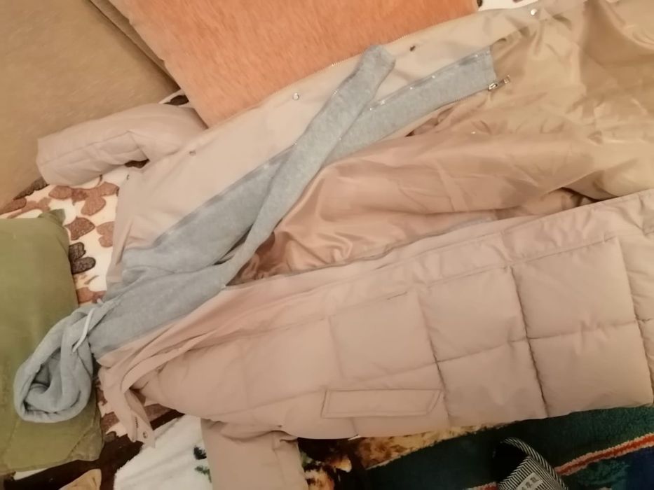 Продам зимнюю куртку.