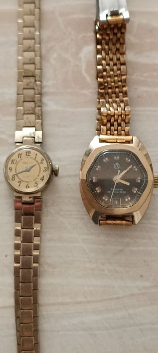 Часы советские  женские