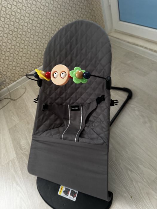 Продам шезлонг за 2000 т