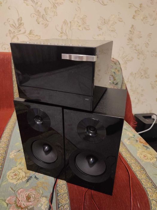 Музыкальный центр Samsung MM-E330 / USB / CD