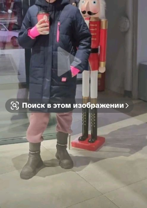 Продам куртку на девочку
