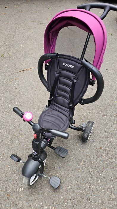 Tricicleta pentru copii Coccolle Spectra Magenta ultrapliabila, cu scaun reversibil cu pozitie de somn de la 1 an si roti din cauciuc