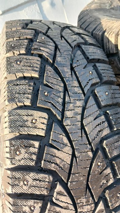 Зимный резинвый балон 16R 215/70