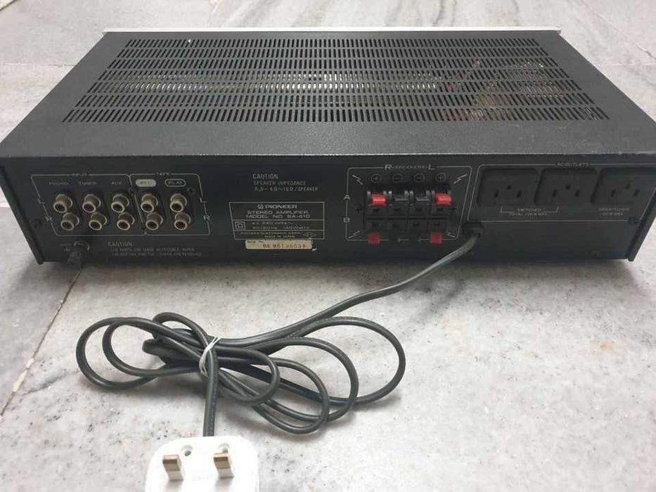 Качествен усилвател Pioneer SA-410 Made in Japan В много добро състоя