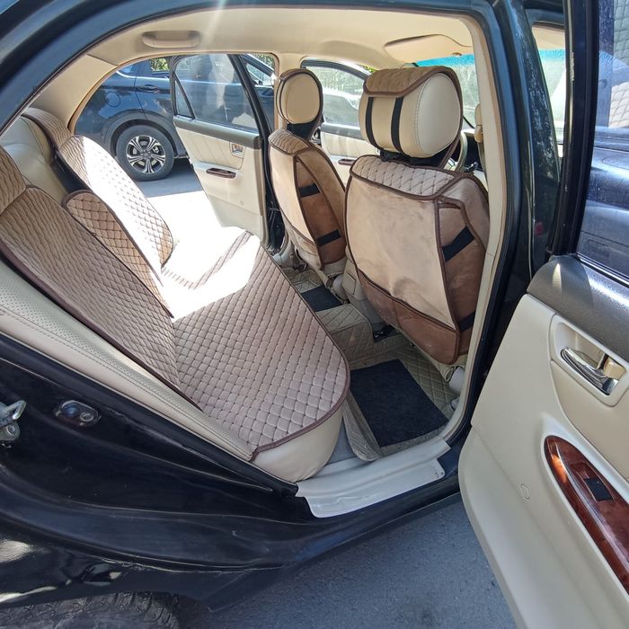 Китаец, аналог Тойоты Королы.