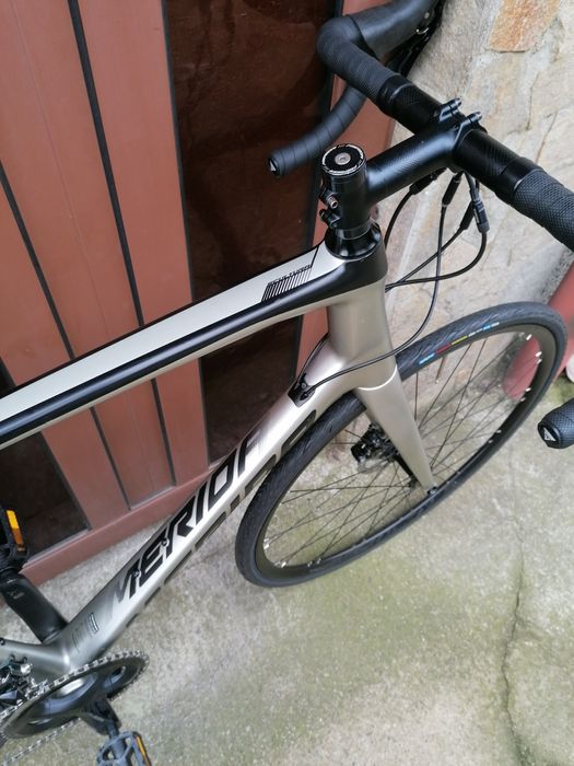 Шосеен MERIDA Carbon XL, Shimano 105, хидравлични спирачки