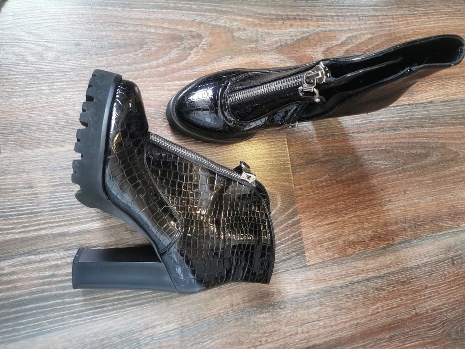 Продам новые батильоны 37 размер,