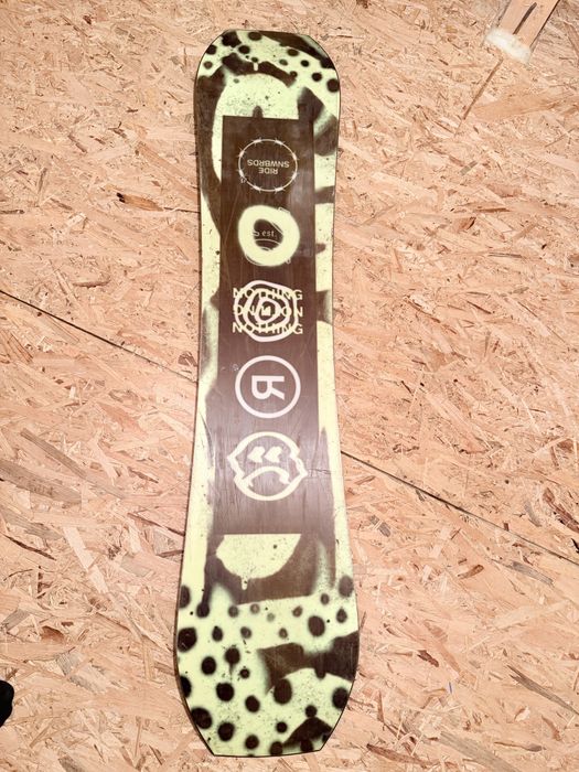 Placa snowboard Ride Twinpig 154