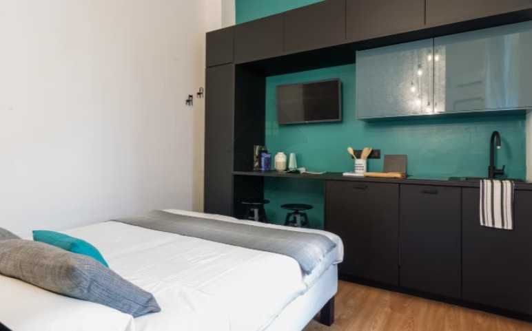 Дава се под наем Едностаен апартамент в Пловдив, Център - 27 кв.м за 147.9 € - Снимка #2