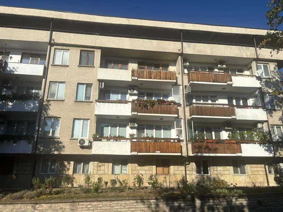МНОГОСТАЕН 112 кв.м, град Карлово
